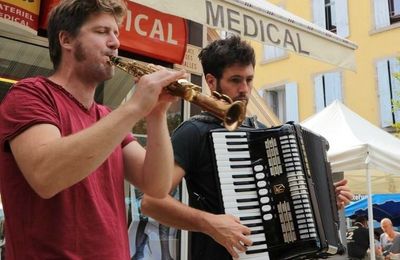 Millau : Musique dans la rue