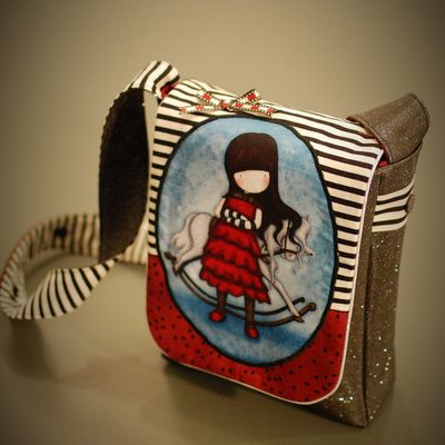 Petite besace pour jeune fille