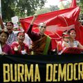 Manifestations de solidarité au Népal et en Inde