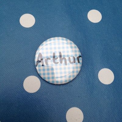 Je badge, tu badges...