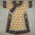 Imperial Manchu woman’s informal robe, early 1900s