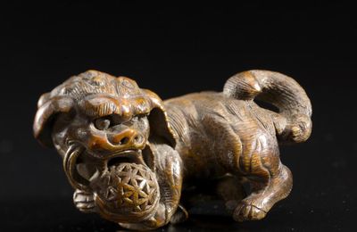 Carved Lion Playing with a Ball, Qing dynasty (1644-1911)