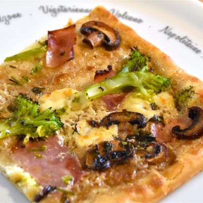 Pizza blanche à la purée de truffe blanche :