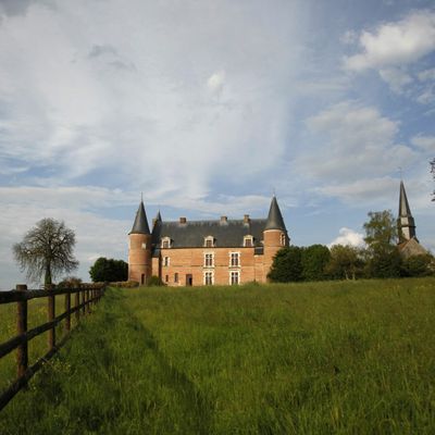 Le château d'Hannaches en Picardie 
