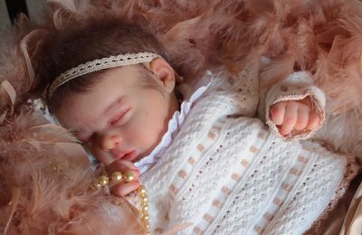 un bébé reborn issu du kit Ana Sleeping - Adoptée