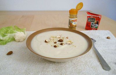 Velouté de chou-fleur au curry & au lait de coco