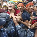 La police népalaise arrête cinq Tibétains pour la commémoration de la Journée du prix Nobel de la paix.