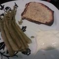 Asperges et leur sauce mousseline