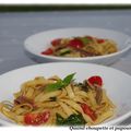 TAGLIATELLES AU PESTO, AUX TOMATES ET AUX ANCHOIS