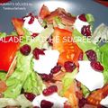 SALADE JAMBON-LARDONS-CHÈVRE FRAIS & CRANNBERRY - vinaigrette au vinaigre de framboises