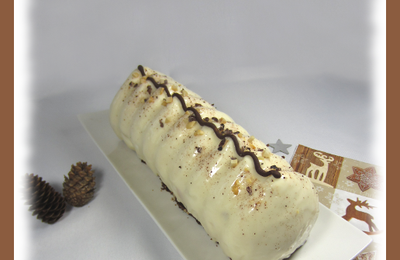 Bûche Cacahuète, vanille, caramel et chocolat