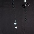 mes créations fimo...sautoir perles noires et blanches + montre sur chaine