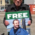 Un survivant de l'holocauste soutient Francesco et les Arctic30 à Auckland