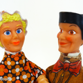 Autres Jeux ... Anciennes marionnettes à main (César 1976) * Guignol et son amie 