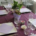 table violette et mauve pour le 1er mai 