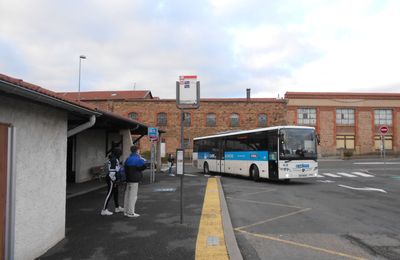 Lyon : réseau unifié à l’échelle du Rhône, métro renforcé mais non étendu, réseau de tramway fortement développé