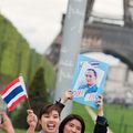 manifestation pour la paix en Thaïlande / Champs de Mars