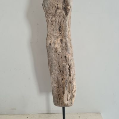 Totem en bois flotté