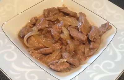 Bœuf aux oignons et sauce soja