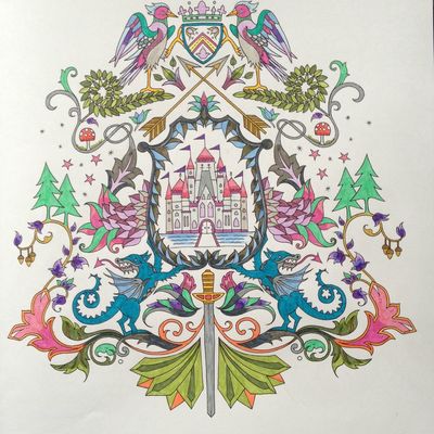 Coloriage 3 - Forêt Enchantée - château dans bouclier