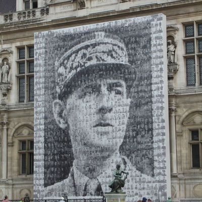 Paris ... De Gaulle ...