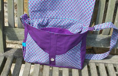 Sac besace et trousse assortie (violet)