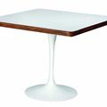 Table en fonte d'aluminium moulée - SAARINEN, KNOLL. Epoque 1960 