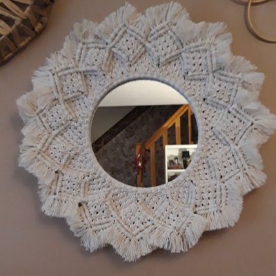 Miroir en macramé 