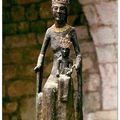 La Vierge Noire chrétienne, survivance d’un culte païen matriarcal pré-aryen : Isis, Artémis, Belisama