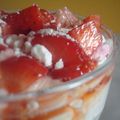 ...Eton mess aux fraises et coulis de grenade... (Nigella Lawson)