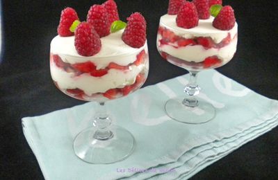 Tiramisu express aux fraises et aux framboises 