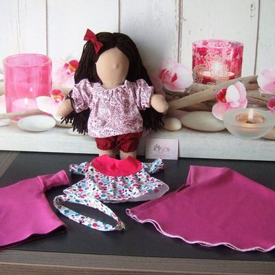 Poupée 32 cm cheveux brun