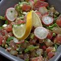 Tartare pimenté de thon et dorade aux margozes doux, radis, curry et basilic thaï