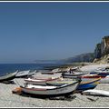 Yport, La plage et ses bateaux.