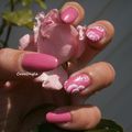 Nail art roses one strocke sur le vernis Moya pastel n° 609