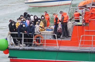 Transmanche de la Mort vers l'Angleterre depuis la Normandie: les passeurs de migrants s'y mettent de plus en plus!
