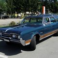 Oldsmobile Vista Cruiser wagon, 1967