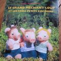 Le grand méchant loup et les trois petits cochons, de Kimiko et Margaud Duroux