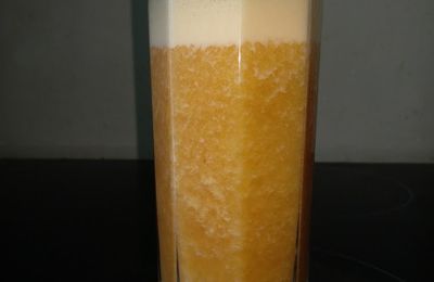 Smoothie de banane au pamplemousse et aux oranges