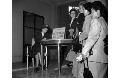 Il y a 70 ans : Article Le Figaro du 3 mars 1946  Révolution dans le ciel  : Les "Hôtesses de bord"
