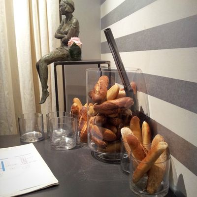 {Paris} Le Sauvage, BCBG, polite and clean service