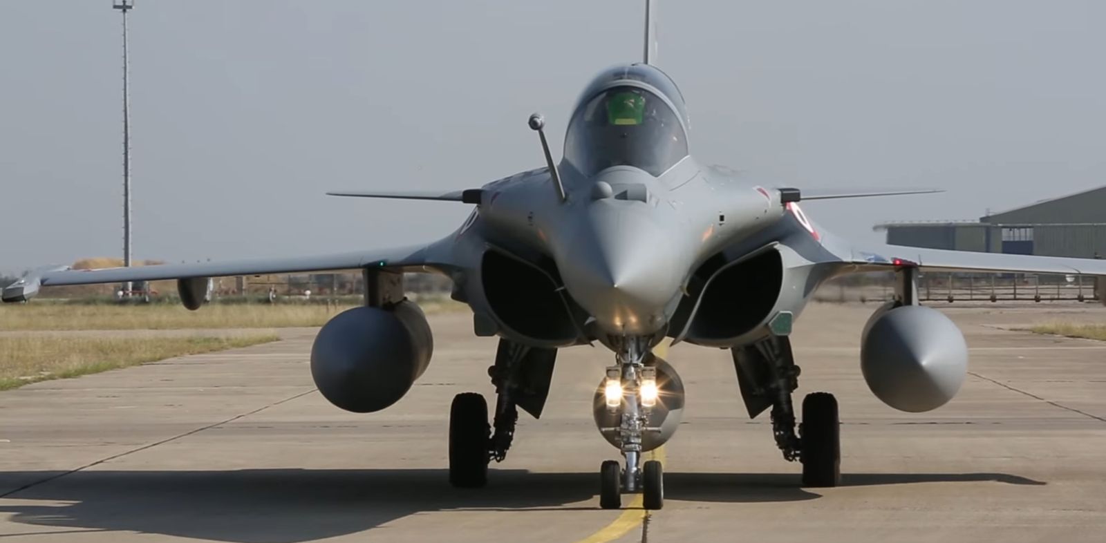 RAFALE, LE FLEURON DE L’INDUSTRIE AÉRONAUTIQUE FRANÇAISE.
