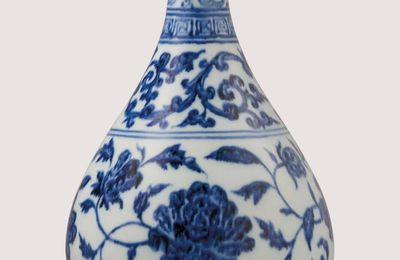 Sale offers important Chinese ceramics spanning the Song Dynasty to the Early 20th Century