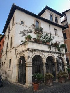 Ponte - Dans la courbe du Tibre (15/21). Piazza Fiammetta.
