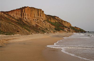 Les falaises de Popenguine