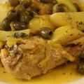 Tajine de poulet aux olives et au citron confit, un classique parmi les classiques