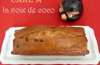 Cake moelleux à la noix de coco et aux pépites de chocolat