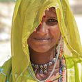 Portrait d'une jeune femme Bandara au Rajasthan