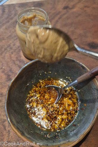 Nouilles Dandan au canard laqué