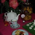 Velou-thé avec Alice